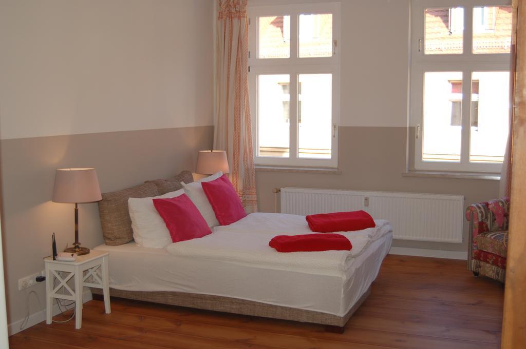 Schloss-Und Seeblick Apartment 赖因斯贝格 外观 照片